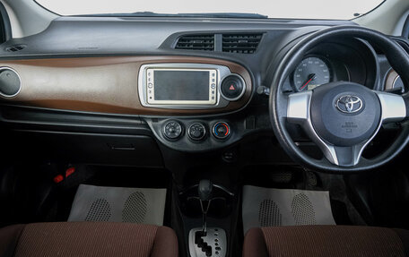 Toyota Vitz, 2011 год, 889 000 рублей, 14 фотография