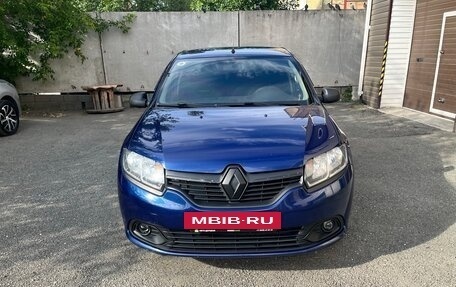 Renault Logan II, 2017 год, 750 000 рублей, 2 фотография