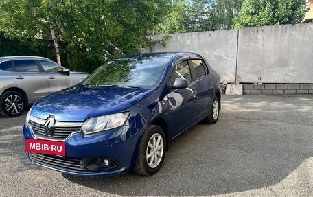 Renault Logan II, 2017 год, 750 000 рублей, 3 фотография