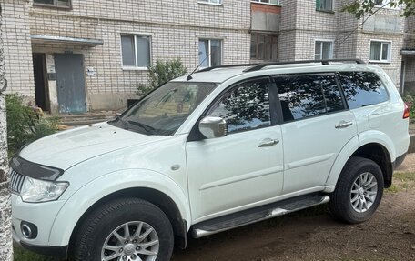 Mitsubishi Pajero Sport II рестайлинг, 2012 год, 1 750 000 рублей, 9 фотография