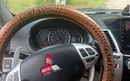 Mitsubishi Pajero Sport II рестайлинг, 2012 год, 1 750 000 рублей, 19 фотография