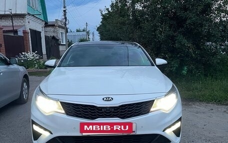 KIA Optima IV, 2019 год, 2 100 000 рублей, 10 фотография