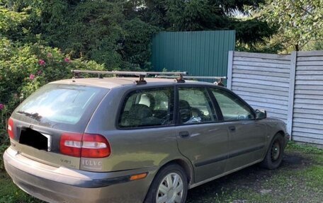 Volvo V40 I, 2003 год, 245 000 рублей, 3 фотография