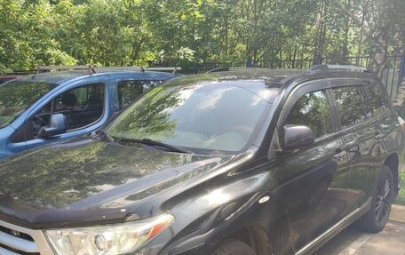 Toyota Highlander III, 2012 год, 2 300 000 рублей, 3 фотография