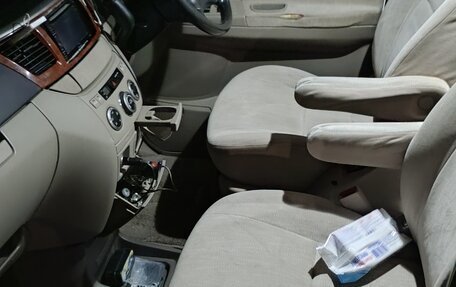 Toyota Noah III, 2002 год, 1 150 000 рублей, 7 фотография