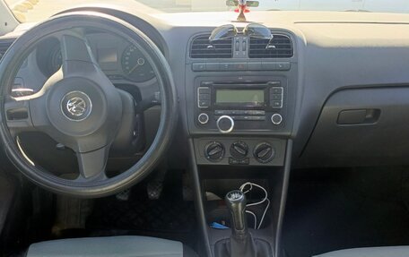 Volkswagen Polo VI (EU Market), 2011 год, 650 000 рублей, 6 фотография