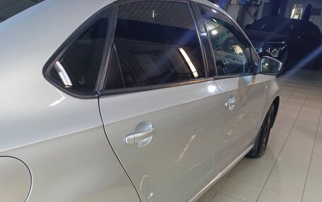 Volkswagen Polo VI (EU Market), 2011 год, 650 000 рублей, 7 фотография