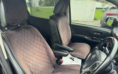 Toyota Noah III, 2014 год, 1 900 000 рублей, 11 фотография