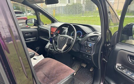 Toyota Noah III, 2014 год, 1 900 000 рублей, 10 фотография