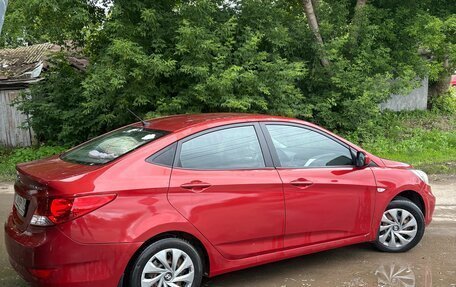 Hyundai Solaris II рестайлинг, 2011 год, 660 000 рублей, 10 фотография