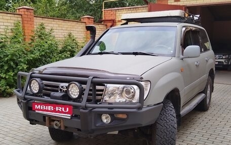 Toyota Land Cruiser 100 рестайлинг 2, 2006 год, 3 000 000 рублей, 4 фотография