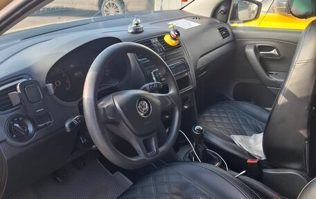 Volkswagen Polo VI (EU Market), 2017 год, 550 000 рублей, 4 фотография