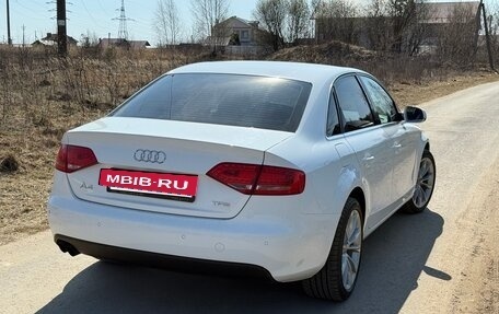 Audi A4, 2011 год, 1 350 000 рублей, 4 фотография