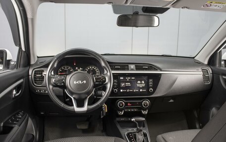 KIA Rio IV, 2022 год, 1 740 000 рублей, 6 фотография