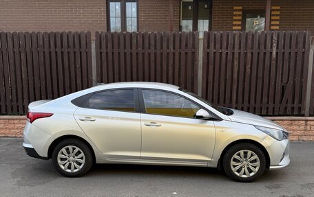 Hyundai Solaris II рестайлинг, 2020 год, 1 150 000 рублей, 2 фотография