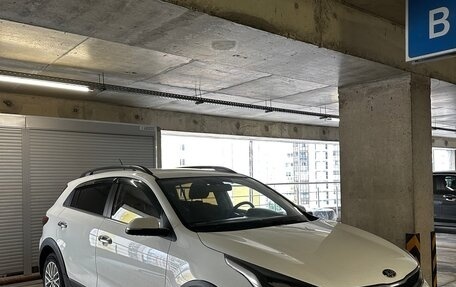 KIA Rio IV, 2018 год, 1 550 000 рублей, 2 фотография