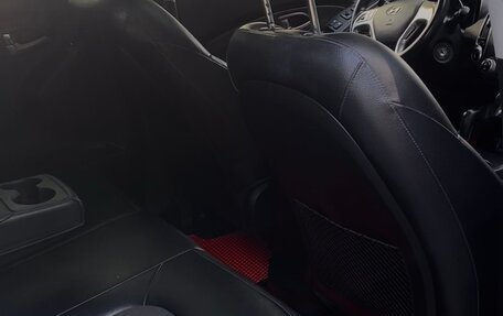 Hyundai Tucson III, 2010 год, 1 599 000 рублей, 14 фотография