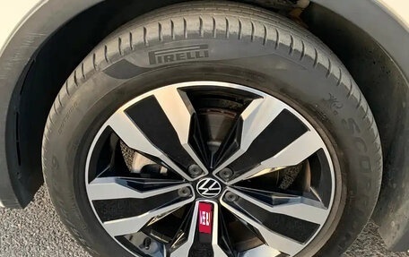 Volkswagen Tiguan II, 2022 год, 2 200 045 рублей, 10 фотография