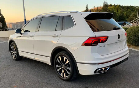 Volkswagen Tiguan II, 2022 год, 2 200 045 рублей, 8 фотография