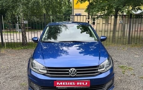 Volkswagen Polo VI (EU Market), 2018 год, 1 555 000 рублей, 2 фотография