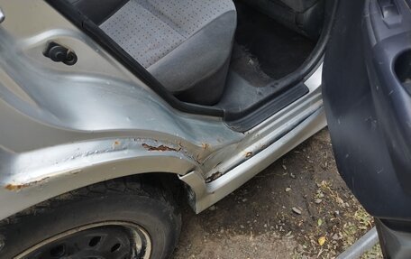 Nissan Wingroad III, 2001 год, 210 000 рублей, 19 фотография