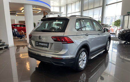 Volkswagen Tiguan II, 2020 год, 2 739 000 рублей, 9 фотография