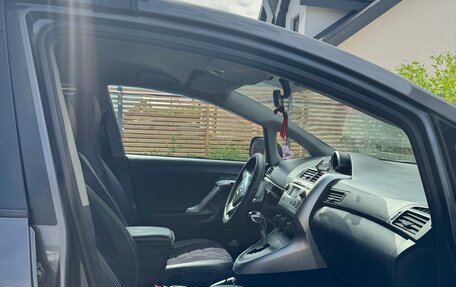 Toyota Verso I, 2012 год, 1 100 000 рублей, 2 фотография