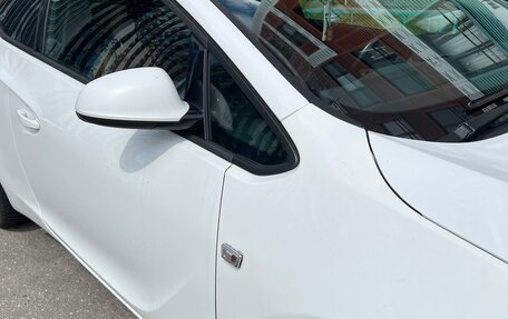 Opel Astra J, 2014 год, 900 000 рублей, 6 фотография
