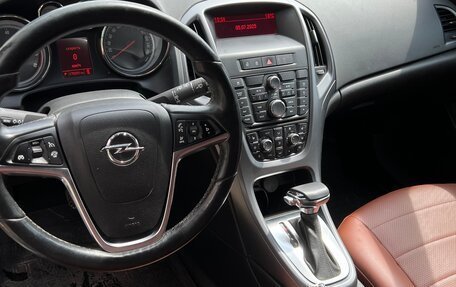 Opel Astra J, 2014 год, 900 000 рублей, 17 фотография