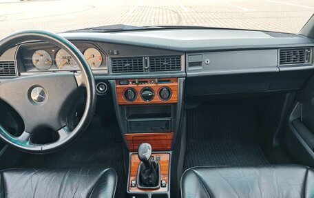 Mercedes-Benz 190 (W201), 1985 год, 560 000 рублей, 5 фотография