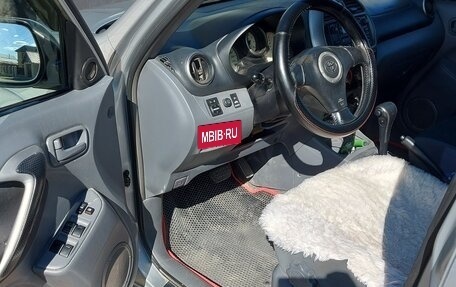 Toyota RAV4, 2001 год, 750 000 рублей, 10 фотография