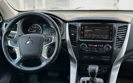 Mitsubishi Pajero Sport III рестайлинг, 2016 год, 2 350 000 рублей, 19 фотография