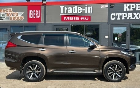 Mitsubishi Pajero Sport III рестайлинг, 2016 год, 2 350 000 рублей, 17 фотография