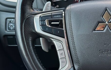 Mitsubishi Pajero Sport III рестайлинг, 2016 год, 2 350 000 рублей, 28 фотография