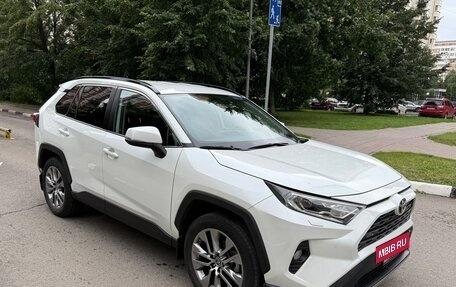 Toyota RAV4, 2021 год, 4 490 000 рублей, 3 фотография