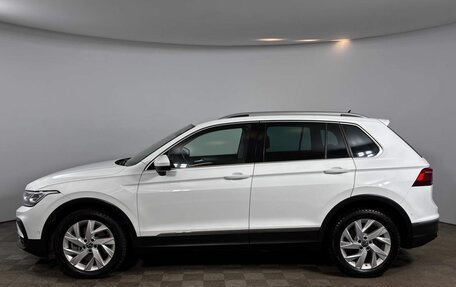 Volkswagen Tiguan II, 2021 год, 3 675 000 рублей, 10 фотография
