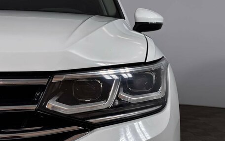 Volkswagen Tiguan II, 2021 год, 3 675 000 рублей, 21 фотография