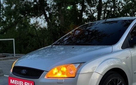 Ford Focus II рестайлинг, 2006 год, 830 000 рублей, 2 фотография