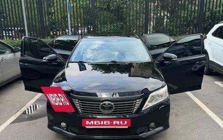 Toyota Camry, 2013 год, 1 780 000 рублей, 2 фотография