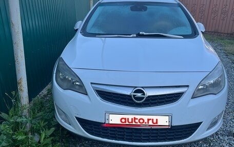 Opel Astra J, 2011 год, 650 000 рублей, 4 фотография