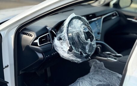 Toyota Camry, 2021 год, 3 900 000 рублей, 8 фотография