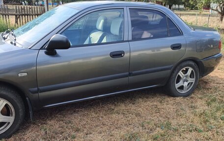 Mitsubishi Carisma I, 2002 год, 280 000 рублей, 6 фотография