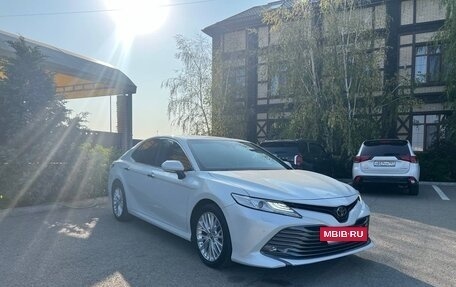 Toyota Camry, 2019 год, 3 250 000 рублей, 2 фотография