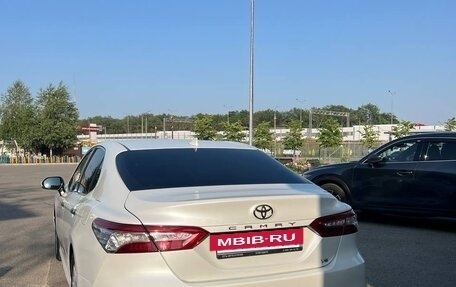 Toyota Camry, 2019 год, 3 250 000 рублей, 5 фотография