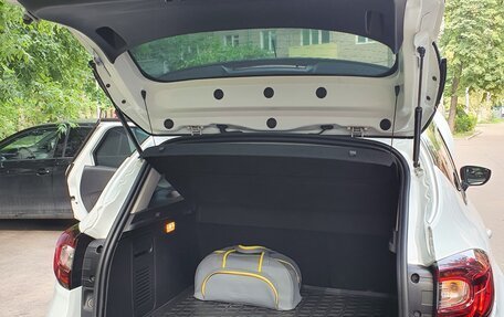 Renault Kaptur I рестайлинг, 2017 год, 1 490 000 рублей, 2 фотография