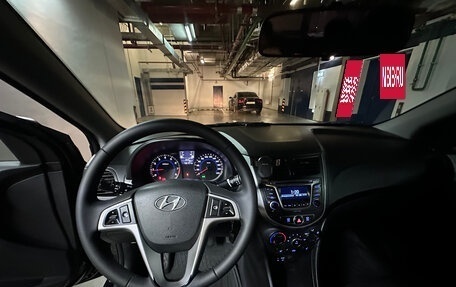 Hyundai Solaris II рестайлинг, 2015 год, 890 000 рублей, 4 фотография