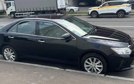 Toyota Camry, 2015 год, 2 300 000 рублей, 2 фотография