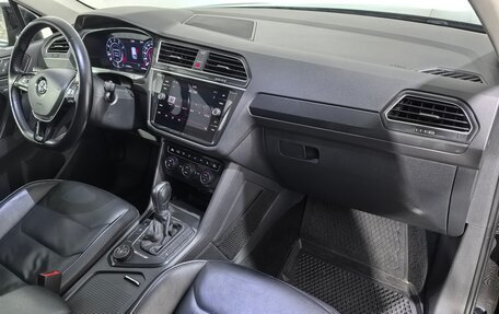 Volkswagen Tiguan II, 2018 год, 2 840 000 рублей, 14 фотография