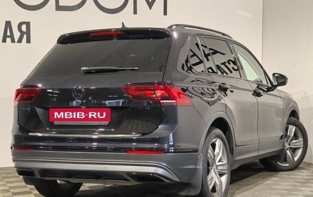 Volkswagen Tiguan II, 2018 год, 2 840 000 рублей, 6 фотография