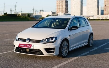 Volkswagen Golf R VII, 2017 год, 2 650 000 рублей, 1 фотография